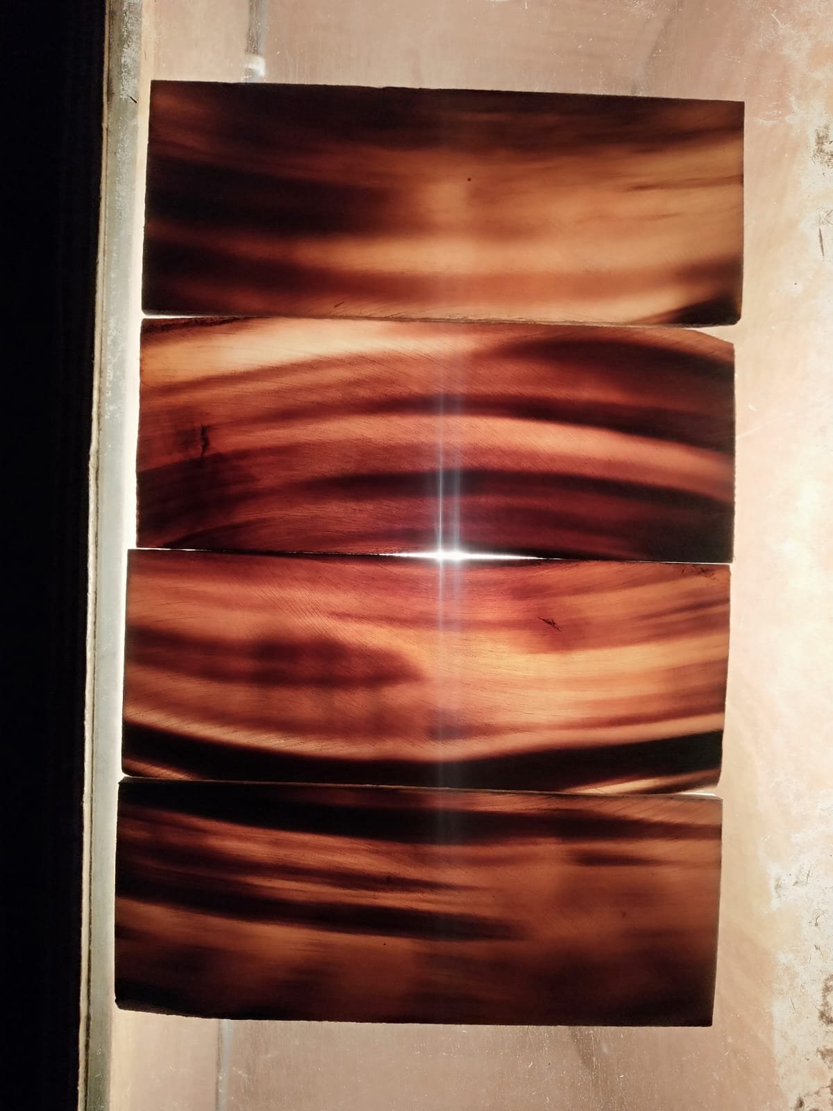 Light brown horn plates